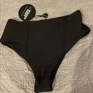 Moana Bikini Black High-Waisted Bottom - S